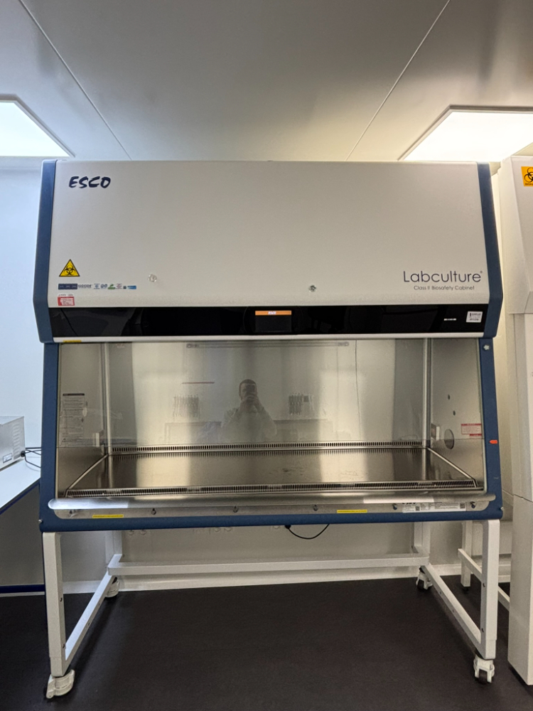 Image of Esco Labculture Class II Biosafety Cabinet